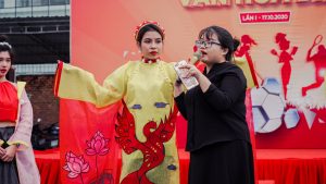 Phần thi ấn tượng của Phòng Kinh Doanh (Phòng Tư Vấn Viên)